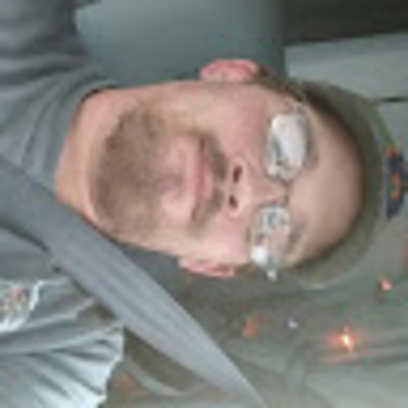 Meet your Posher, Andrew - Picture 1 of 1